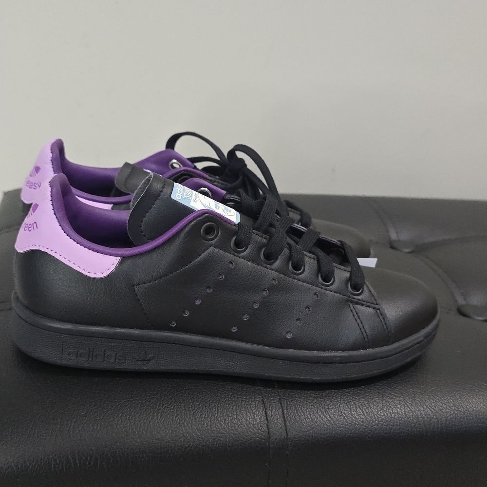 Adidas Stan Smith Disney Ursula edition. Little mermaid. black tennis 5 US